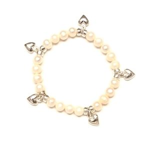 Fresh Water Pearl Bracelet with Silver Hearts